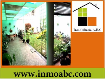 Vendo Casa en Miraflores, 4hab - 3 1/2bañs - 1coch At370 m2