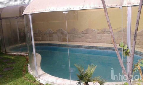 Vendo Hermosa Casa con Piscina en Urbanización Privada San Rafael - Yanahuara