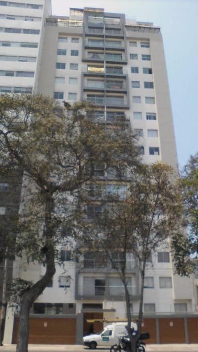 Cesar Vallejo (Limite C/ San Isidro) a 2 Cdrs Parque Castilla