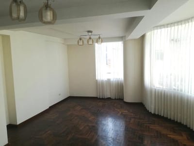 Departamento en Quinta Privada Cayma