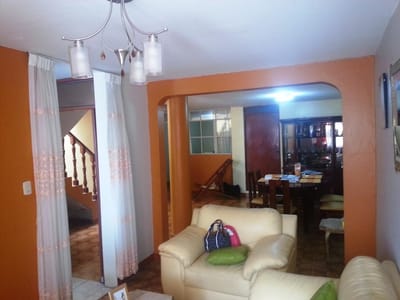 Bonita Casa en Urbanizacion Pachacamac, Cerca Al Mercado Las Lomas