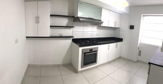 En Alquiler Departamento At. 196 m2 en Santiago de Surco