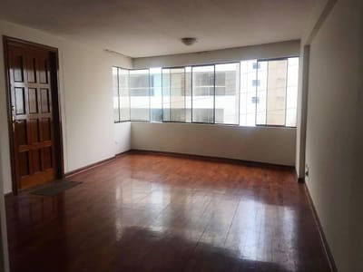Amplio Departamento Cerca Malecón Cisneros, Miraflores