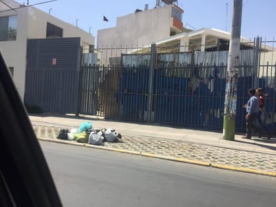 Terreno 430 m2, Area Muy Comercial, Av Lambramani