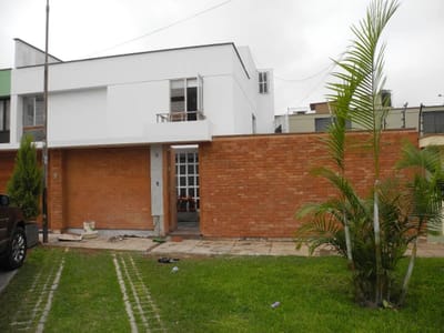 Excelente Terreno en Zona Exclusiva de Miraflores
