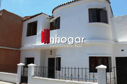 Vendo Casa con Muy Buena Ubicación, a Tan Solo Una Cuadra de La Av La Marina