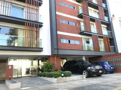 Amplio Flat Familiar Limite San Isidro