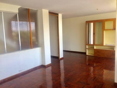 Alquilo Amplio y Cómodo Triplex en Vallecito, con Cochera
