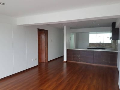 Alquilo Céntrico Departamento en Estreno con Ascensor 2do Piso en Cayma