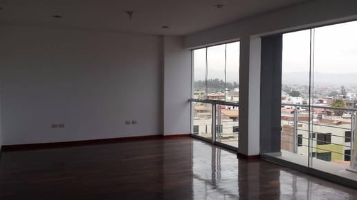 Vendo Amplio Departamento en Estreno 4to Piso con Ascensor en Cayma