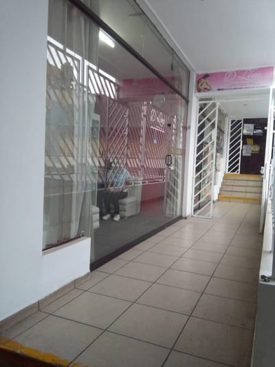Alquilo Amplio Local en El Centro de La Ciudad
