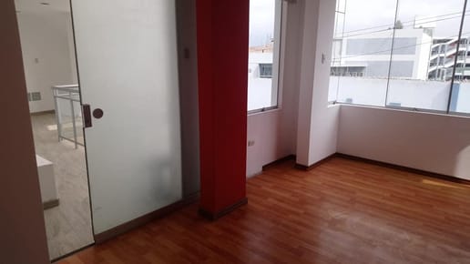Alquilo Lindo y Amplio Duplex! 1° y 2° Piso 300 m2 en Urb. de Cerro Colorado