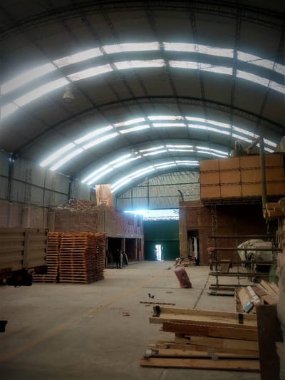 Local 806 m2 Parque Industrial Ves, Techo Parabólico Buena Ubicación.