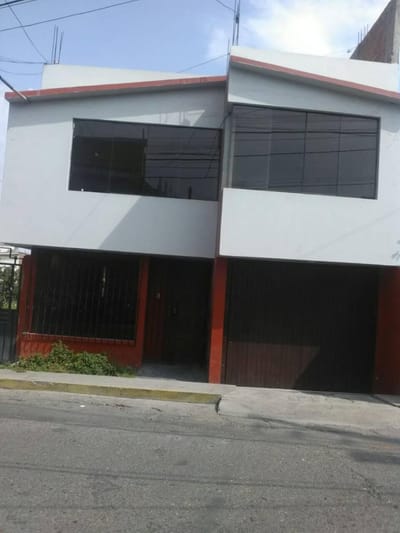 Alquilo Amplia Casa Cerca a La Plaza de Cayma