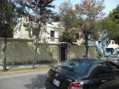Alquilo Casa Para Empresa Area 435 m2 - Vallecito