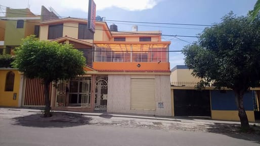 Alquilo Amplio Hotel Amoblado Para Empresas en El Cercado de Arequipa