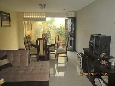 Vendo Linda Casa en La Planicie At - 160 m2 Ac - 280 m2