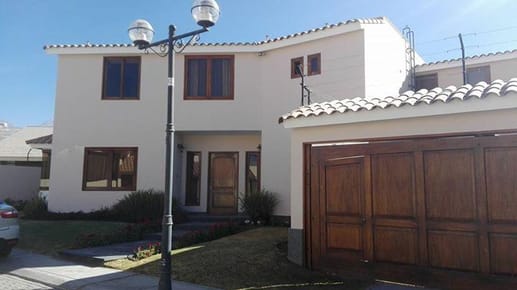 Alquilo/vendo Lujosa Casa en Urb. Exclusiva Challapampa 602 m2 Full Jardines