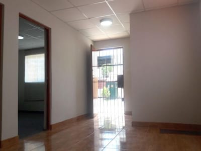 Alquilo Oficina Comercial en San Roque, Santiago de Surco