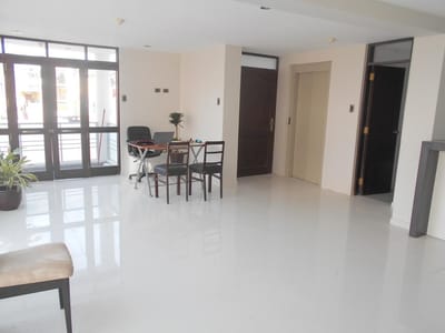 Estrena un Lindo Departamento Moderno en Urbanización Privada de Cayma