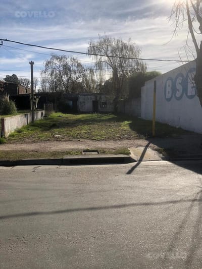Terreno céntrico, excelente ubicación Ombues De Lavalle
