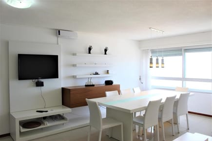 Venta departamento de 3 dormitorios mas dependencia  - Península