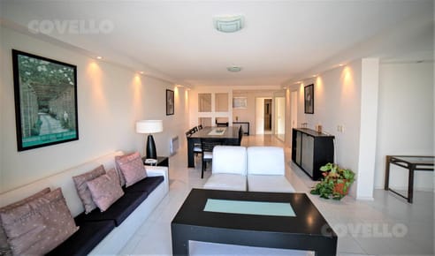 Venta ó alquiler temporario apartamento de 3 dormitorios mas dependencia,Playa Mansa