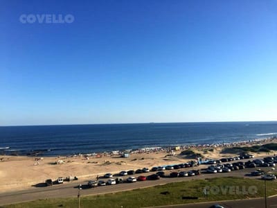 Venta apartamento de 3 dormitorios - Playa Brava