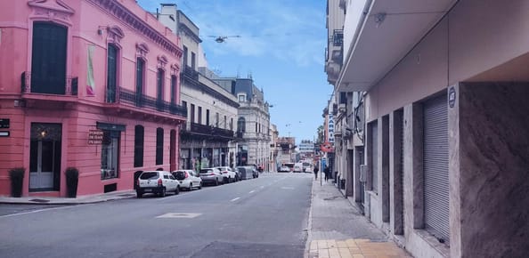   Apartamento con Renta - Ciudadela y Mercedes - Ciudad Vieja