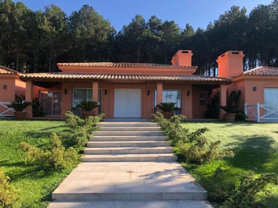 Casa de categoria 4 suites - La pataia