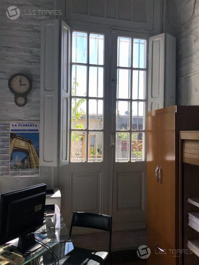 La Comercial - Casa en PH. 3 ambientes, entrepiso de 15m2. Azotea