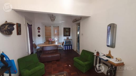Casa en Padrón Único. 3 dorm, baño, barbacoa y altillo. Espacio de cocheras.