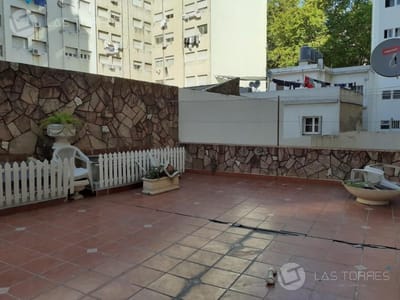 Apartamento - Pocitos - patio de 70 metros, de categoria, GARAGE