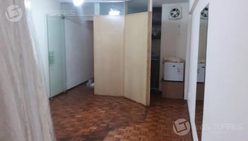 Apartamento - Cordón - Lindo, contrafrente, punto c/servicios, G.C: $ 4200