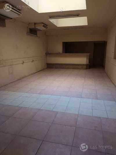 Local, cordon, USD. 44.000