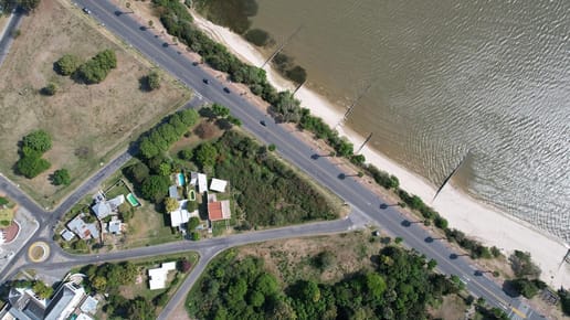 Venta de Terreno en bahía de Colonia - Desarrollo