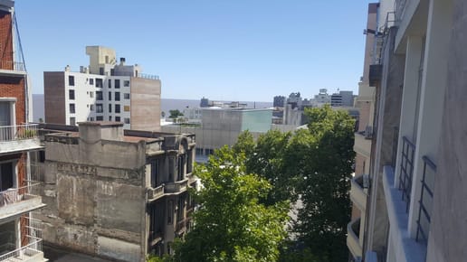 Soriano y Andes, 200 m2 , vista al mar, única !!