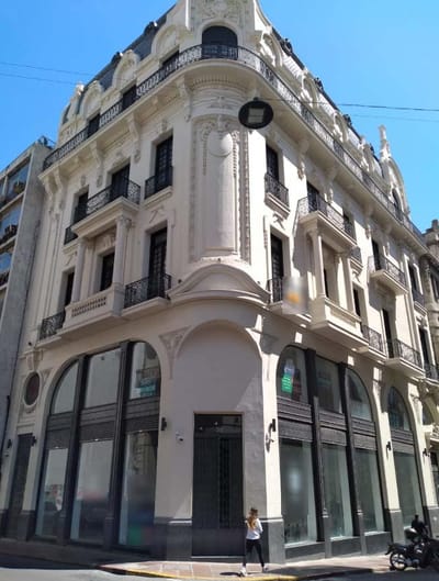 EDIFICIO LIBERTY 25 DE MAYO ESQUINA ITUZAINGÓ