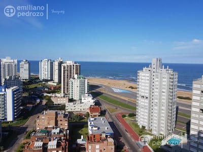 venta apartamento dos dormitorios playa brava
