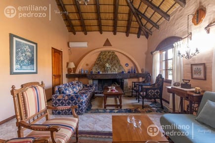 Venta casa 5 dormitorios Jardines de Cordoba Punta del Este