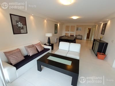 Venta Apartamento 3 dormitorios mas dependencia Playa Mansa Punta del Este