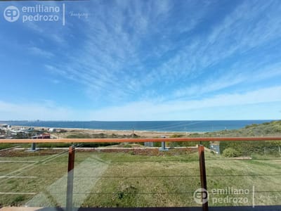 Venta departamento dúplex Punta Ballena 3 dormitorios vista al mar piscina propia