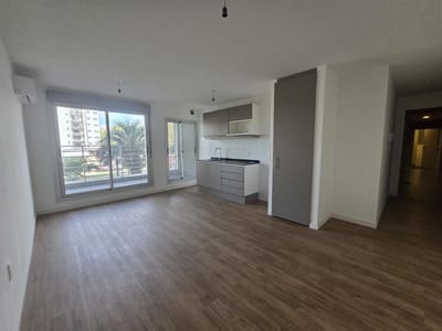 Apartamento de 2 dormitorios y terraza en venta en La Blanqueada