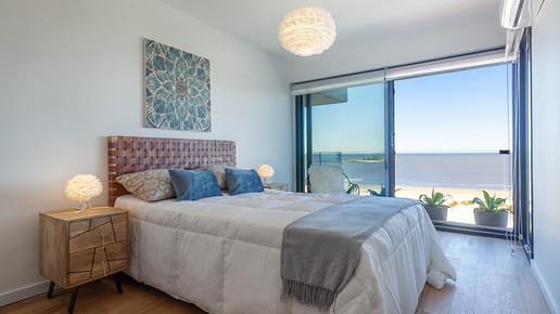2 DORMITORIOS , COCINA DEFINIDA CON TERRAZA, 2 BAÑOS, SOBRE RAMBLA