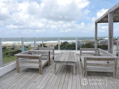 Venta casa 3 dormitorios vista al mar Montoya La Barra