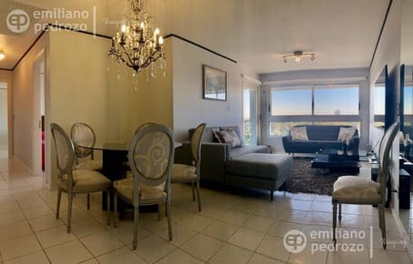 Venta, gran departamento 2 dormitorios en Playa Mansa