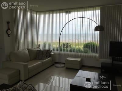 Venta Casa en primera línea de Bella Vista, 3 Dormitorios, 4 baños, Punta del Este