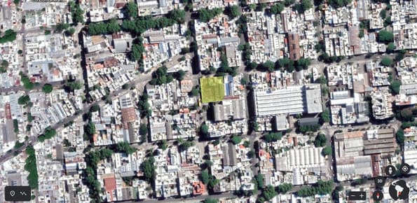 Terreno - Prox a 18 de Julio y al Shopping Tres Cruces, 1831 m2 , tres frentes, zona vis !!
