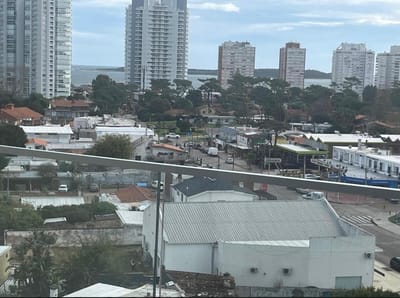 Proximo a Punta shopping parada 5 de la mansa