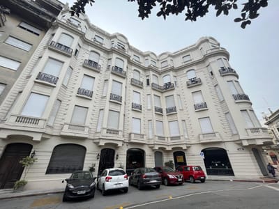 Circunvalación Durango, Frente plaza Zabala, 85 m2 , 3 dormitorios !!